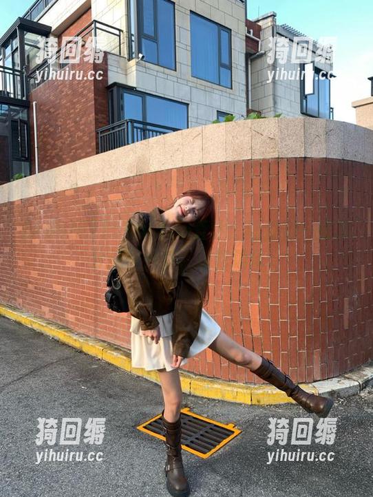 155hl.fun直达：让我们一起瓜分这些八卦，边吃边乐！