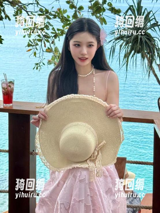 155hl 今天我在“155hl.fun”分享的最新花边新闻,感觉就像隐形旁观者哦