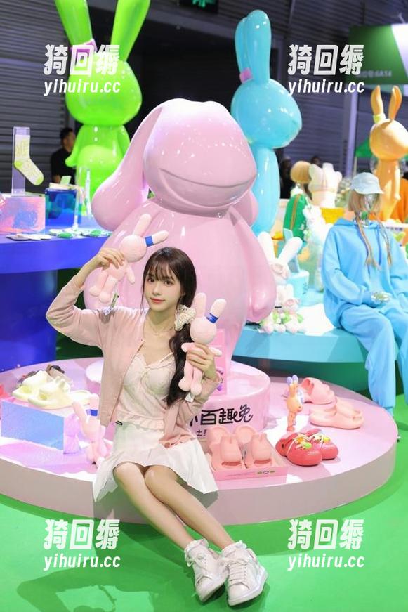 17c网页最新黑料曝光，真相太丰富，竟让我怀疑人生！