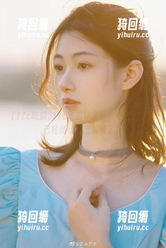 17c吃瓜苹果版，今晚的瓜味已经悄悄溢出屏幕了！