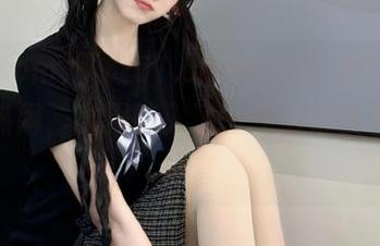 下载51.comapp，我只是想看看热闹，结果陷入了一场瓜田李下的连环套