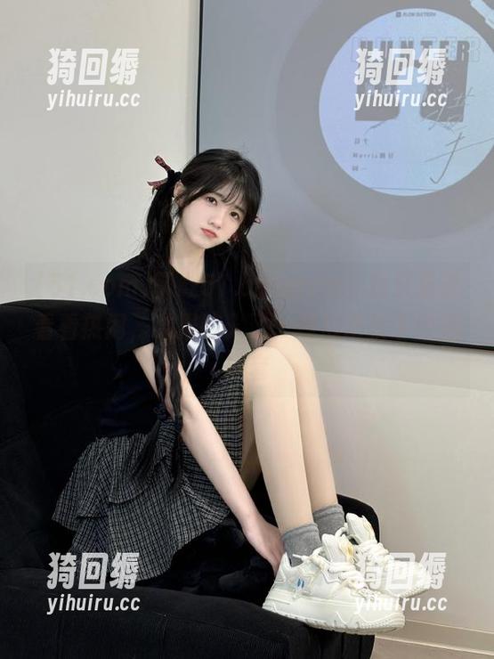 下载51.comapp，我只是想看看热闹，结果陷入了一场瓜田李下的连环套