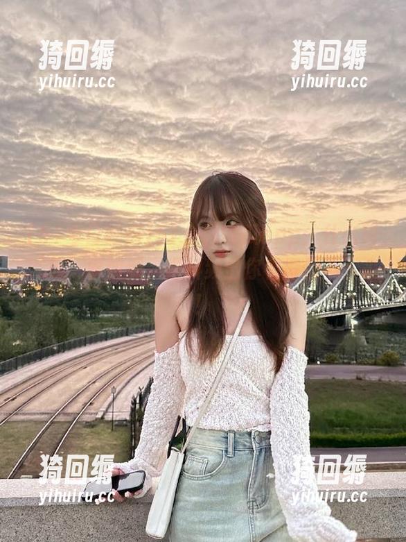 51今日吃瓜app：什么叫‘瓜’事如潮，爆料频出你看得停不下来！