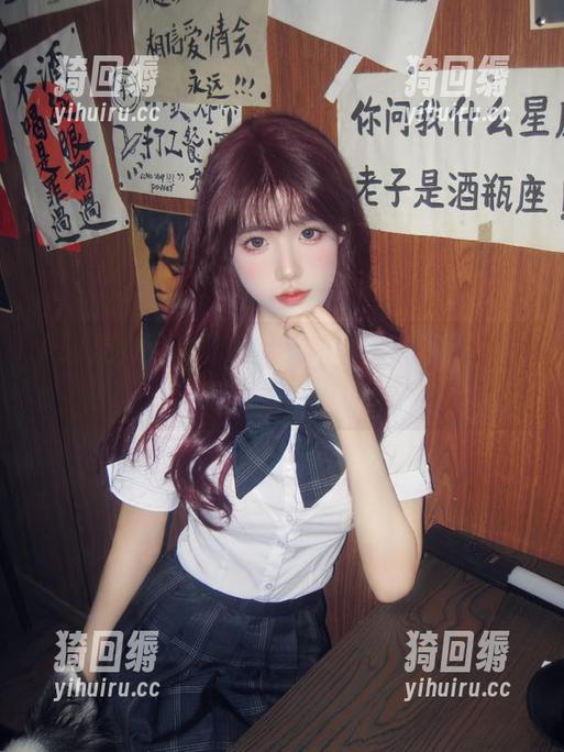 51吃瓜官网：今日必吃瓜，吃完还添一口尿！