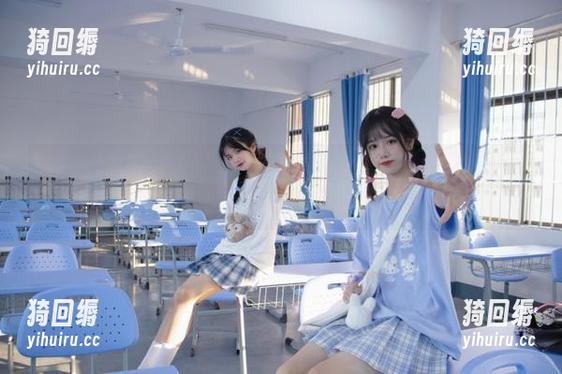 首页的“52cg”每天都在上演怎样的瓜田杂事？我果然是停不住...