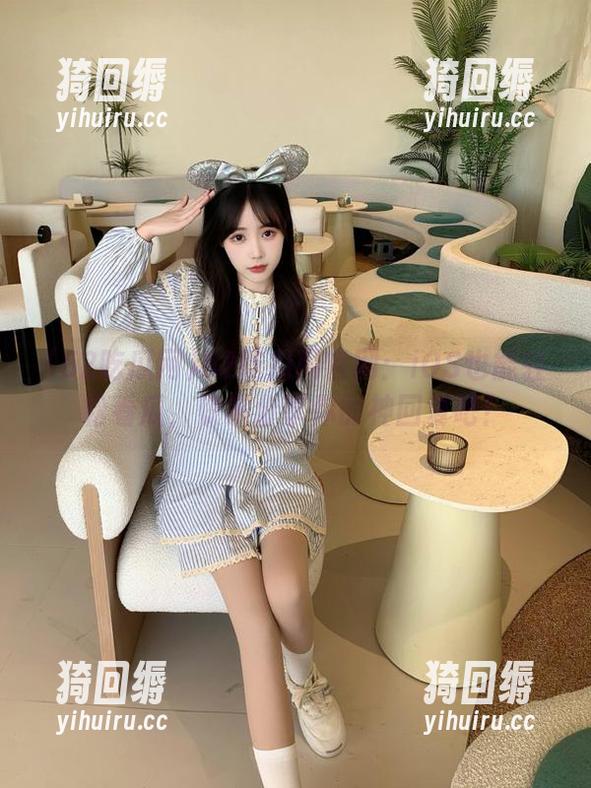 52吃瓜网官网：iOS也能轻松看瓜，快来分享你的神回复吧！