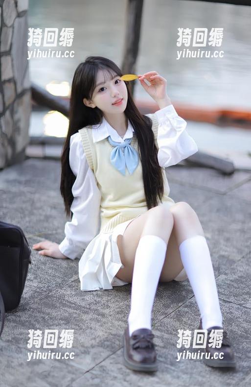 心情不好的时候，来cggolive吃瓜网看免费视频，哭啥都是羡慕呗！