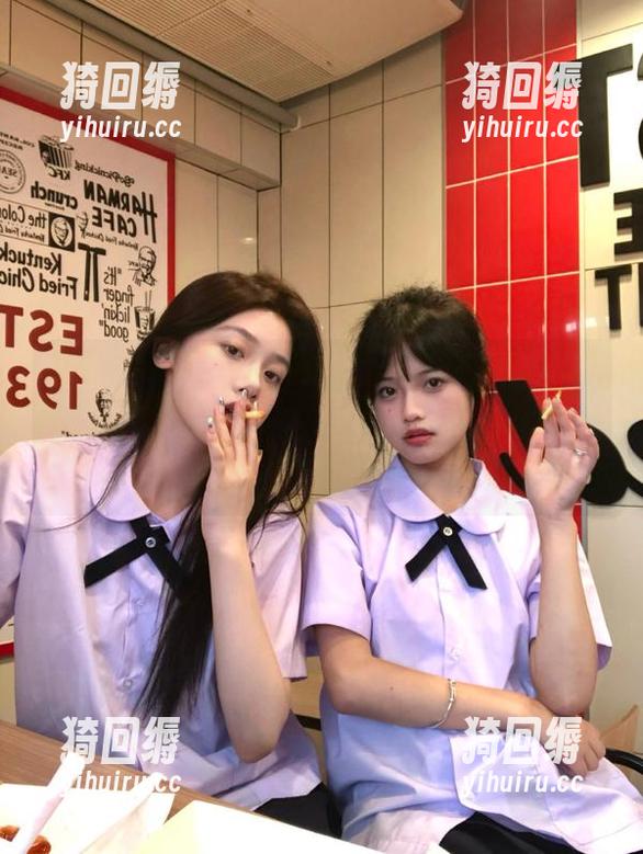 ios的夜晚，万篇长征黑料不打烊zztt11的瓜好像总是过期不候，但我就是偏爱这个滋味！