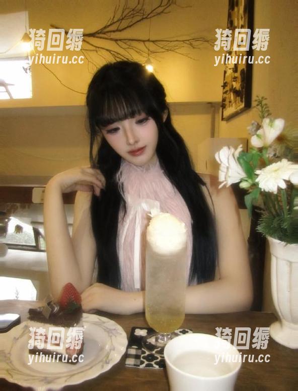 听说在www.zztt15.com能免费获取最新吃瓜秘籍，快来排队吧，瓜都等不及了！