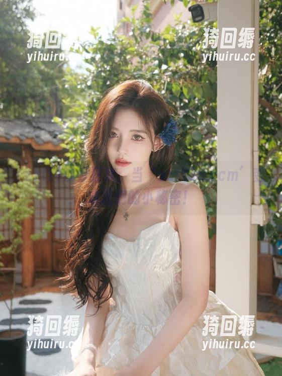 观看狂欢：当‘zztt35.ccm’变成我们的小秘密！