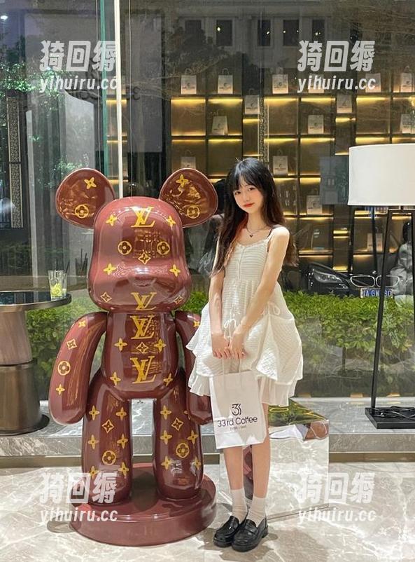 今日吃瓜，揭秘今日最火话题！快来下载五一吃瓜网吧！