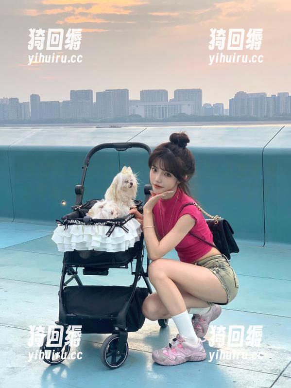 今日吃瓜 今日吃瓜51发布:这场恋爱怎么开局都像一颗大瓜,让我们一起吃了算了!