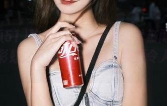 吃瓜51官网测评：看热闹的同时，彩虹之下的真实面目其实更令人咋舌。