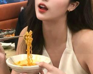 从此告别无聊，吃瓜网官网一键下载，嗨到飞起！
