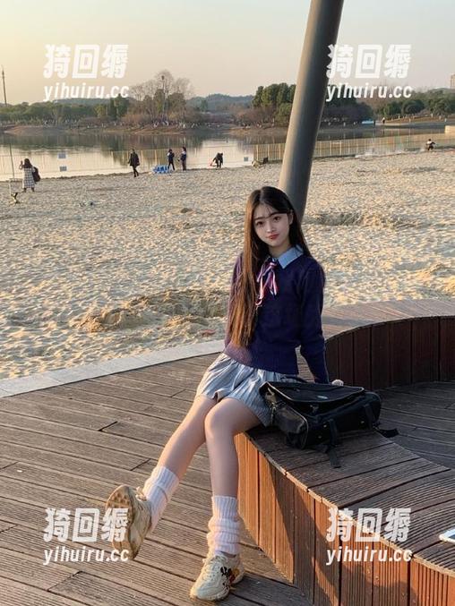 吃瓜网欢送热心朝阳群众的往期福利，谁来解读这场秀？