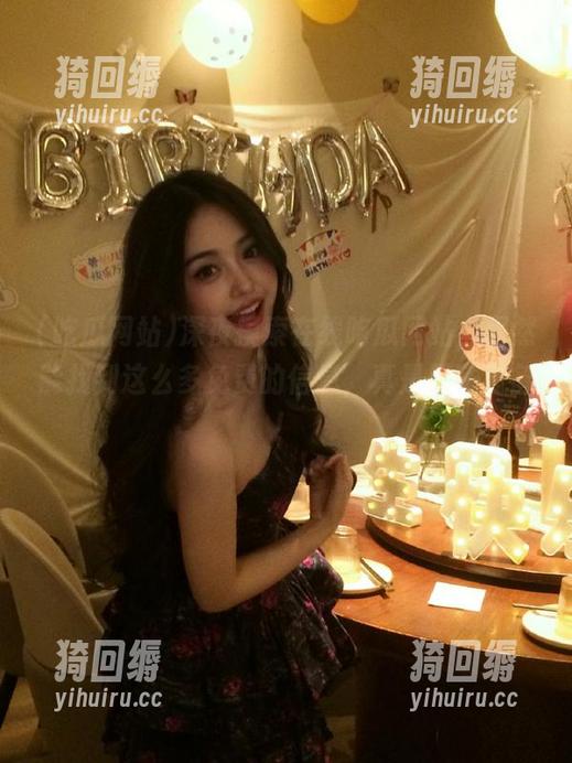 深夜摸索在线吃瓜网站，居然能找到这么多免费的信息，真是居家必备！