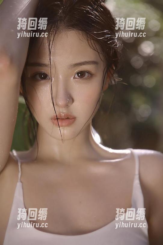 观看不如尝试点开“好莱坞黑料正能量”网页版，新瓜新料等着你，保证停不下来！