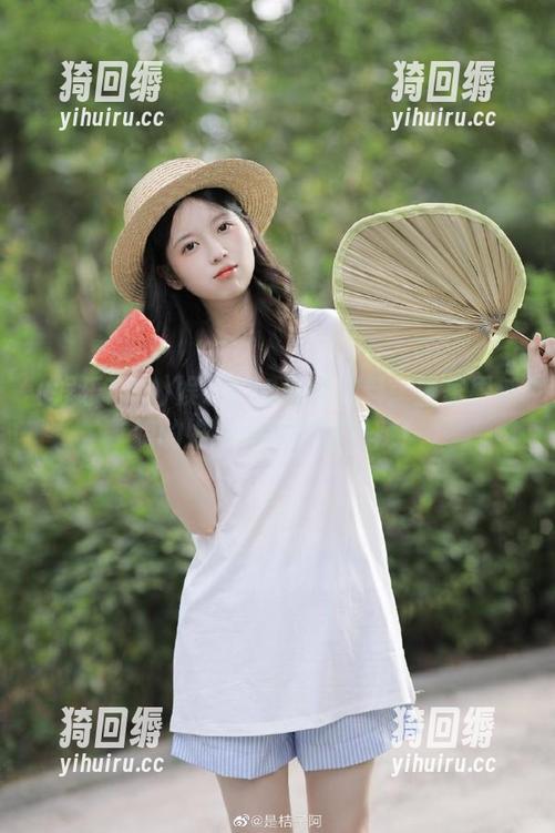 娱乐718最新爆料：张家界新娘的婚纱比你想的更辣！