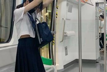 观看扒哥黑料网那些事儿，完整视角带你进禁区！