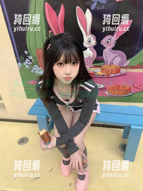 网上最新吃瓜网红视频：心脏不好的快躲闪，那些惊悚瞬间让我无法呼吸！