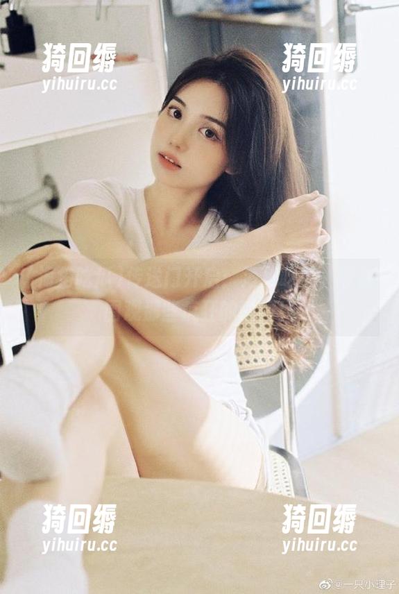 海角吃瓜 传送门开启:海角吃瓜,带你围观那些疯狂的瞬间!