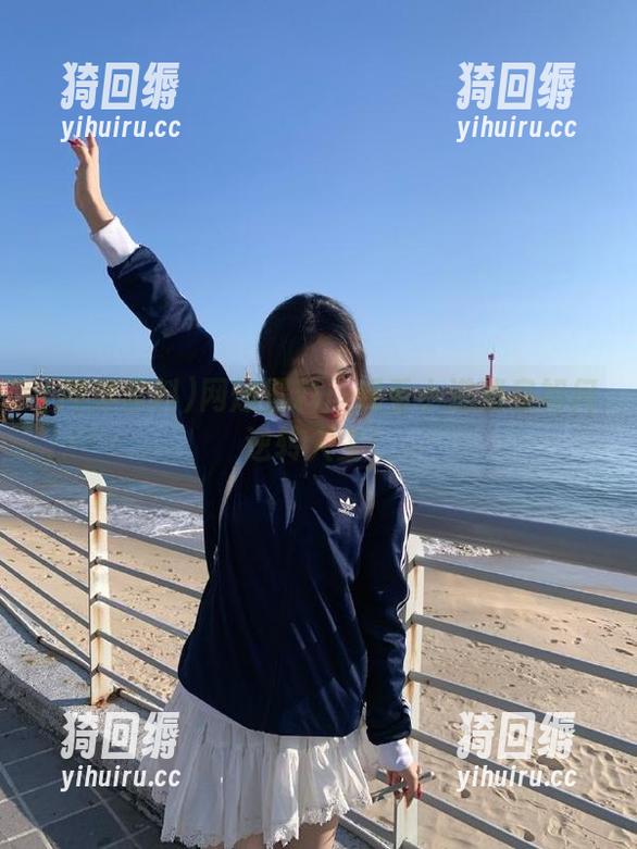 网爆黑料：观看小道消息如何逆转人生！
