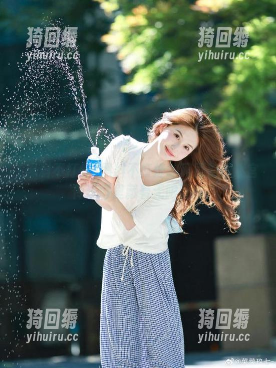 黑料不打烊 黑料不打烊的网页如同迷宫,传送门里藏着无限可能?