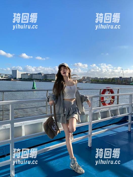 黑料不打烊 视频太魔幻,黑料不打烊zztt014官网竟然教你如何优雅吃瓜?