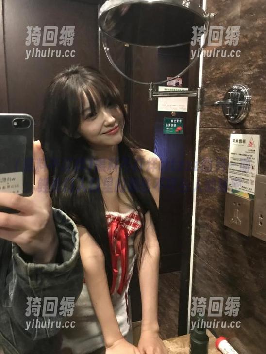 黑料不打烊tttzzz的另一面：鲤鱼门入口里的那些不可告人的秘密