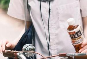 黑料剧场上线，下载黑料不打烊，咱们一起在线剖析人生。