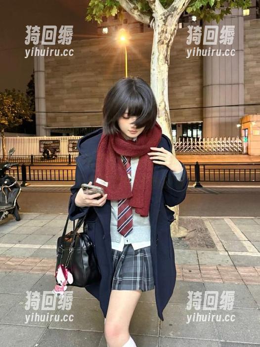 今天又是黑料吃瓜日，分享那些反差巨大的人物故事！