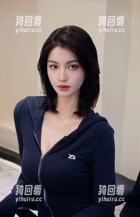 在线追踪黑料网，瓜事不断，让你的无聊时光变得有趣！