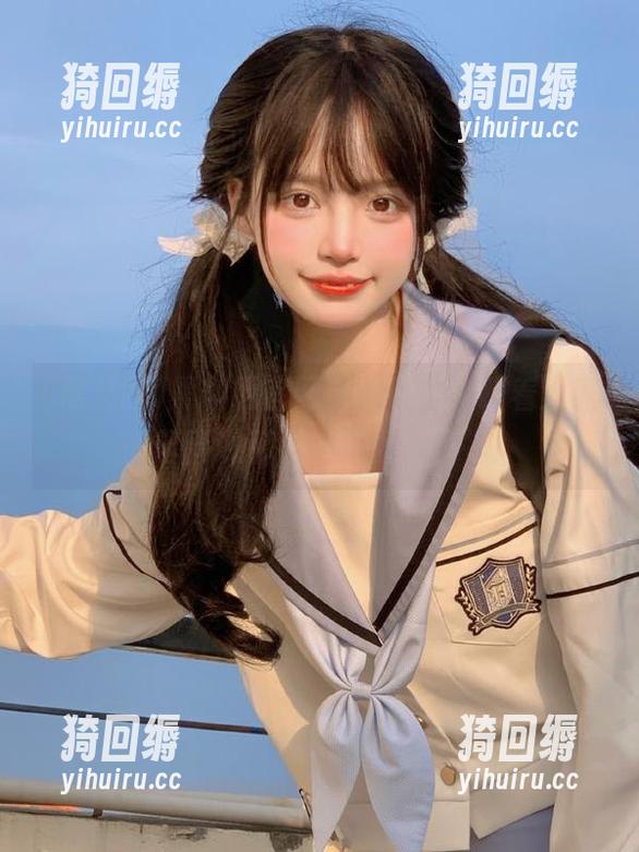 黑料网官网在线下载，跟着大家一起围观那些‘动人故事’！